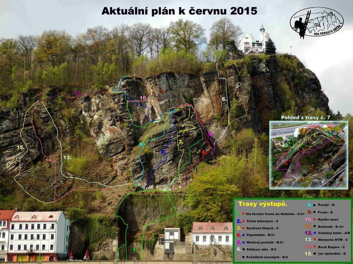 Krasny Byt V Centru Decina Extérieur photo